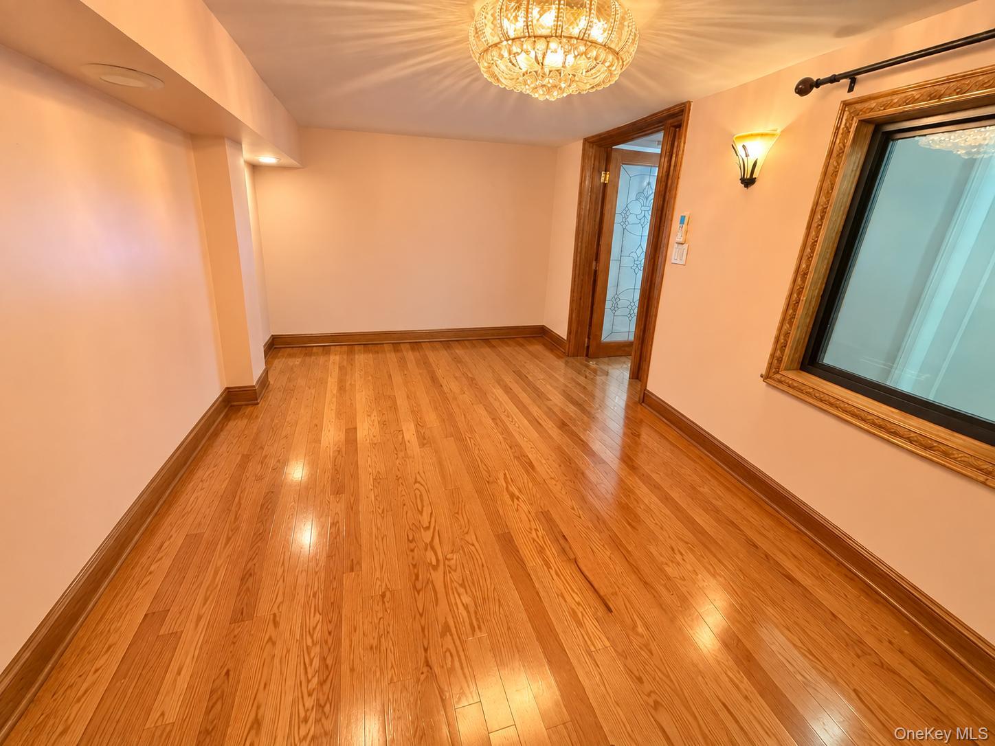 9122 Sutter Avenue - Photo 2