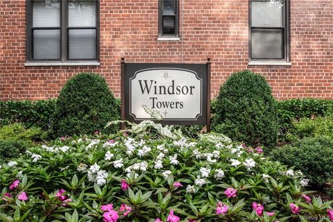 4 Windsor Terrace 1E White Plains NY 10601