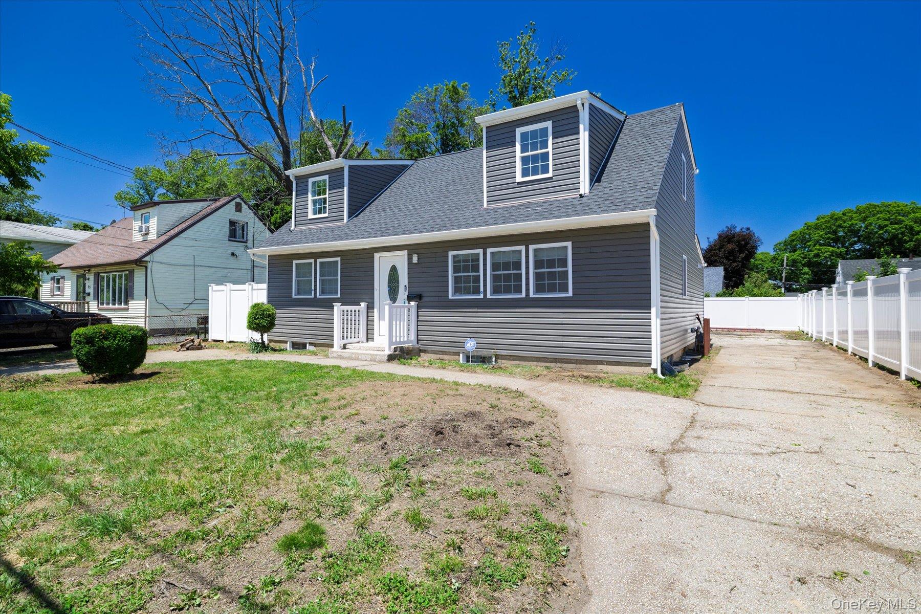 27 New Avenue
