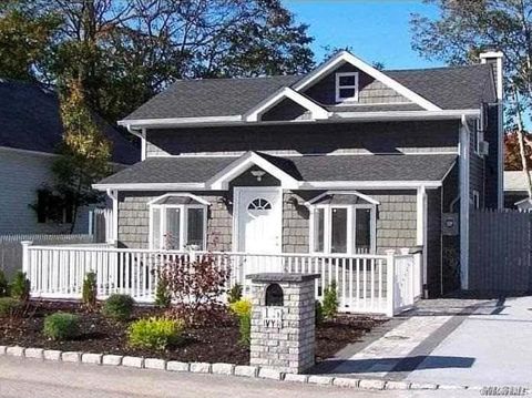 15 Ivy Road Mastic Beach NY 11951