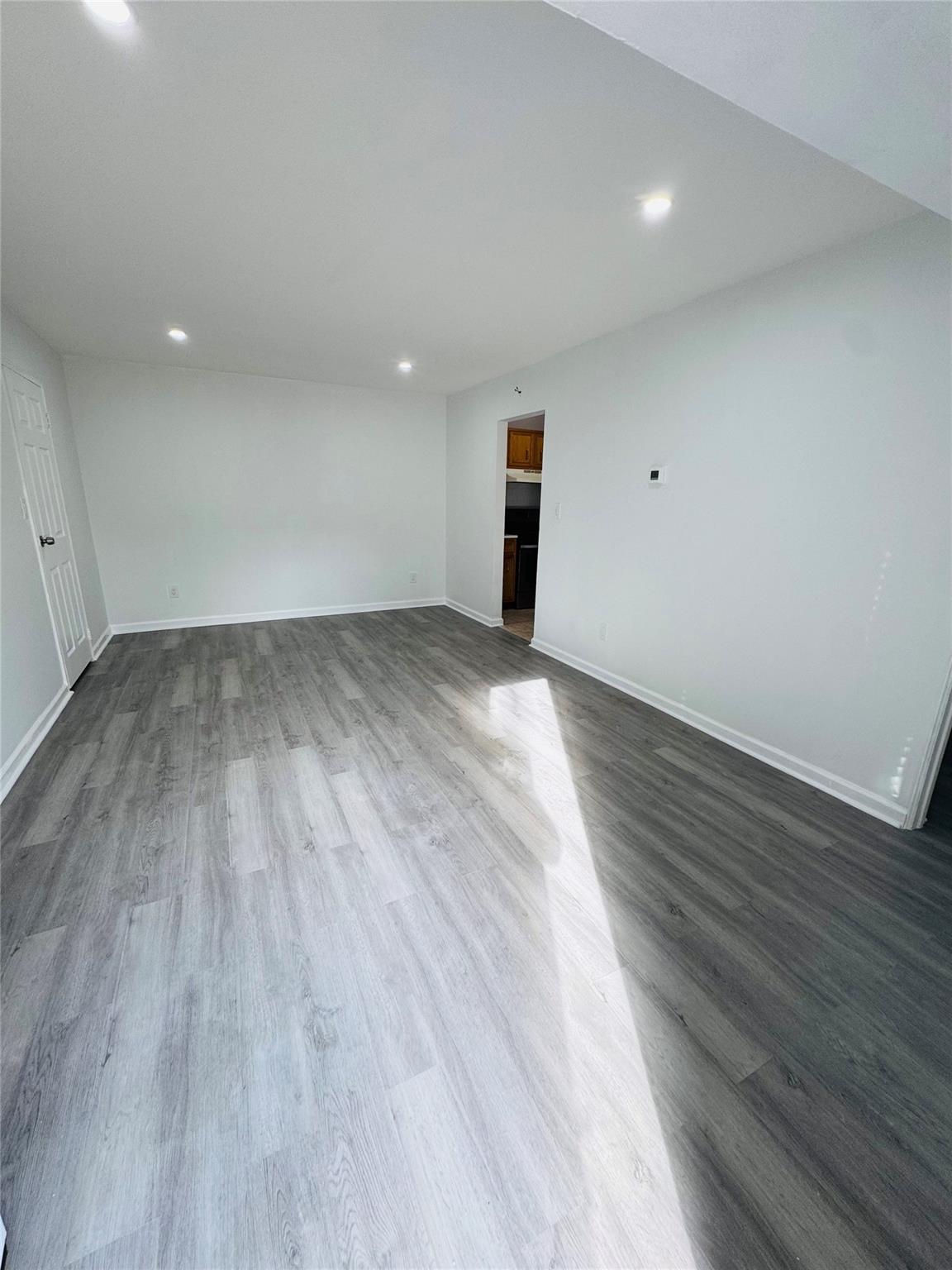 15 Sierra Court Ct #15, Coram, New York image 6