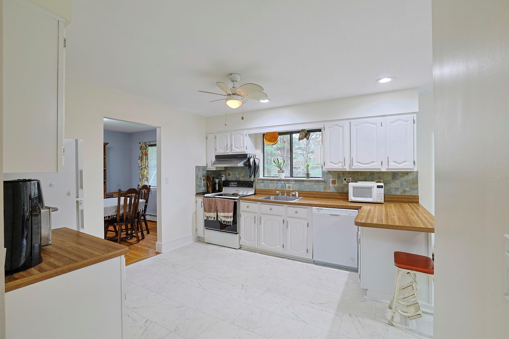 25 Wedgewood Lane, Middletown, New York image 15