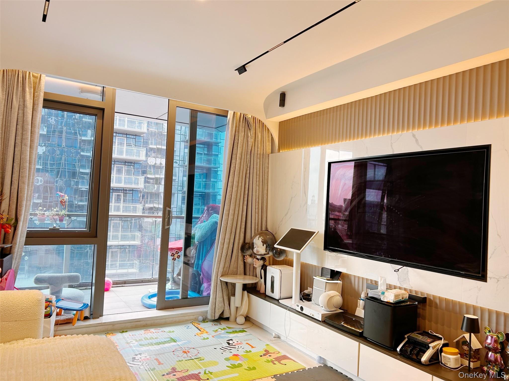 33-66 Farrington Street 9K