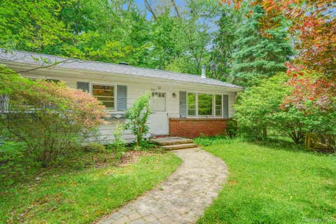Homes For Sale - 34 Julie Drive<br/> Dutchess County, Hopewell Junction, NY 12533