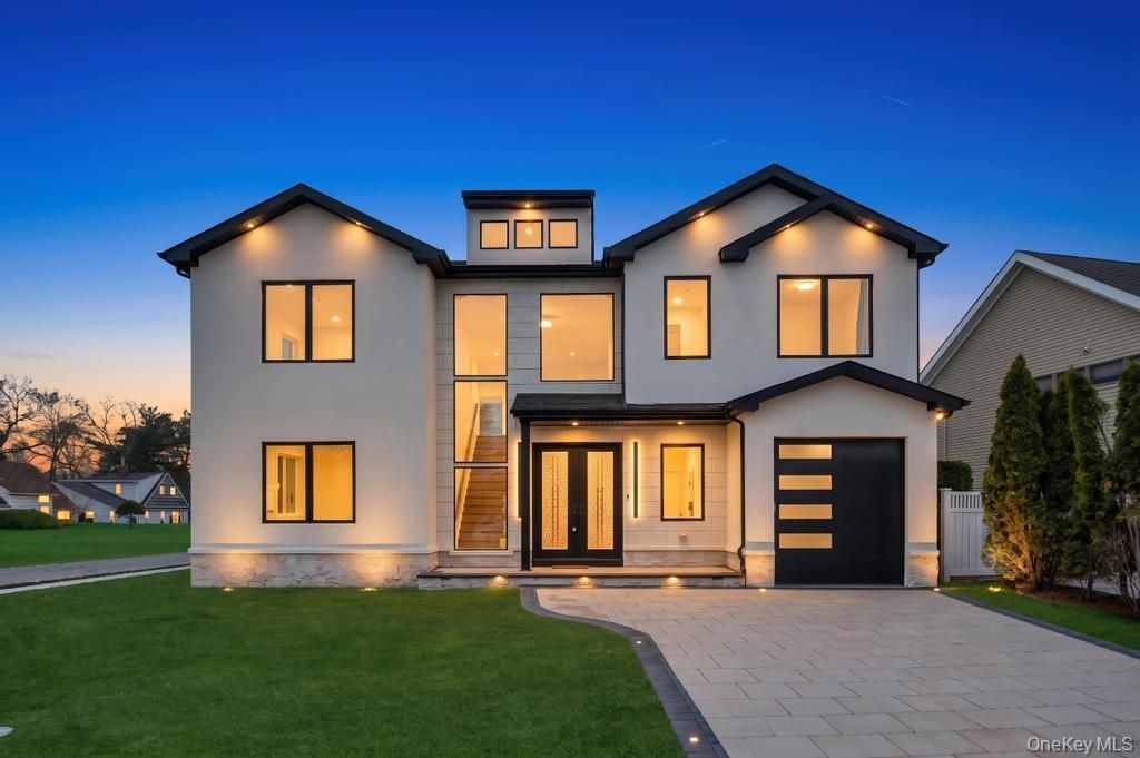 Photo of 19 Arrow Lane, Hicksville, NY 11801 (MLS # 985501)