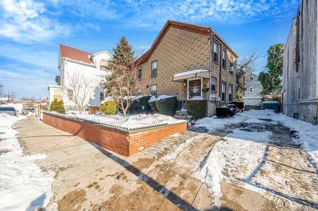 505 Mundy Lane