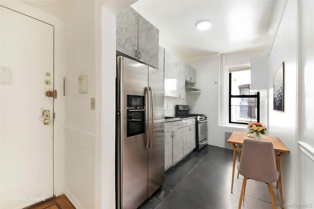 Photo of 1802 Ocean Parkway #D18, Brooklyn, NY 11223 (MLS # 978503)