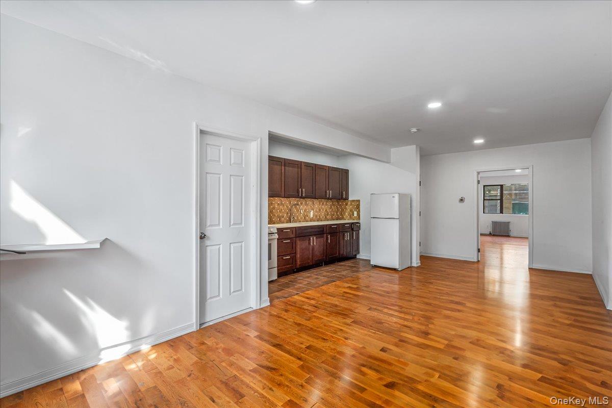 37 Jewel Street