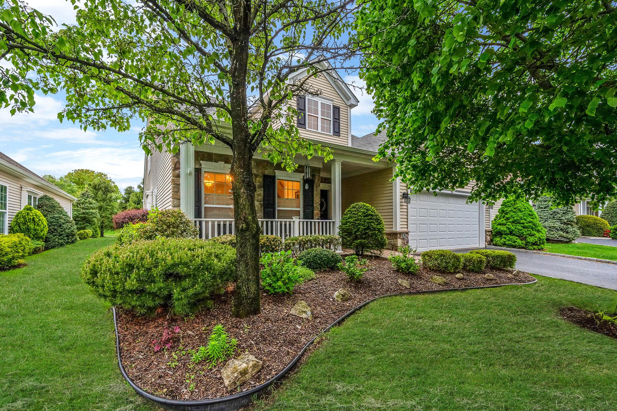 74 Louden Loop, Mount Sinai, New York image 4