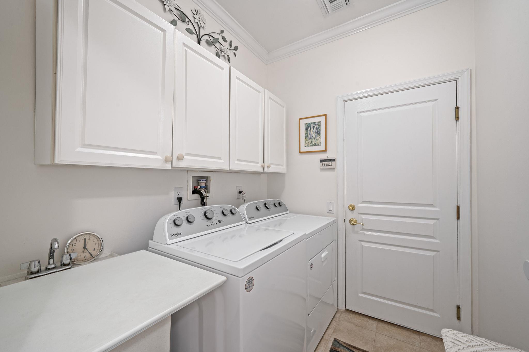 74 Louden Loop, Mount Sinai, New York image 29