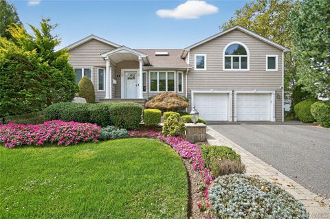 9 Saint Lawrence Place Jericho NY 11753