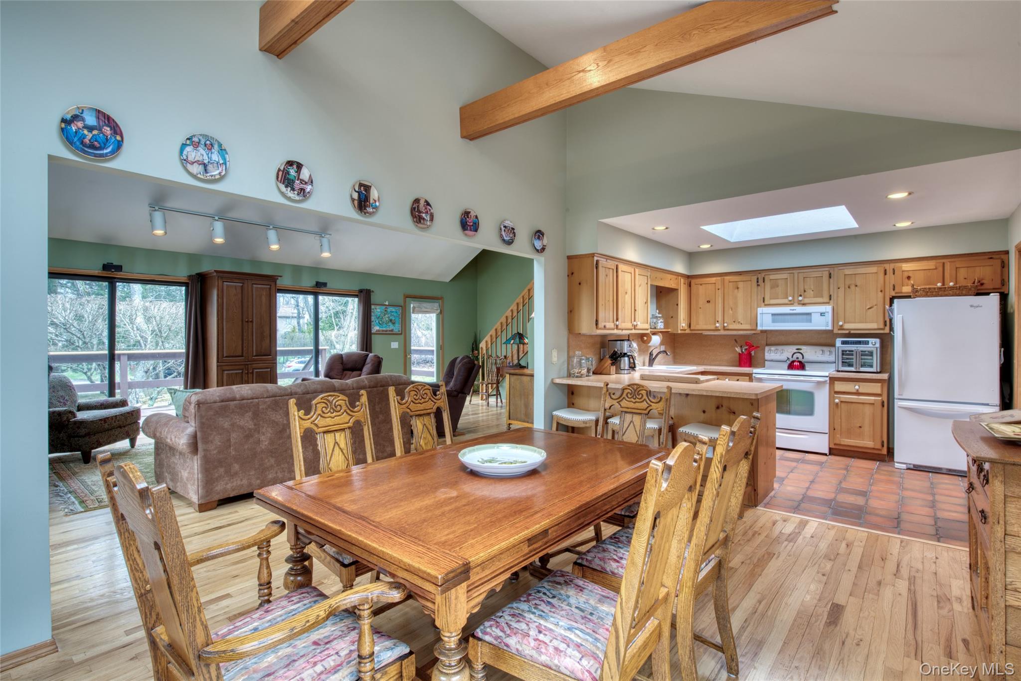 16 Shelterlands Path