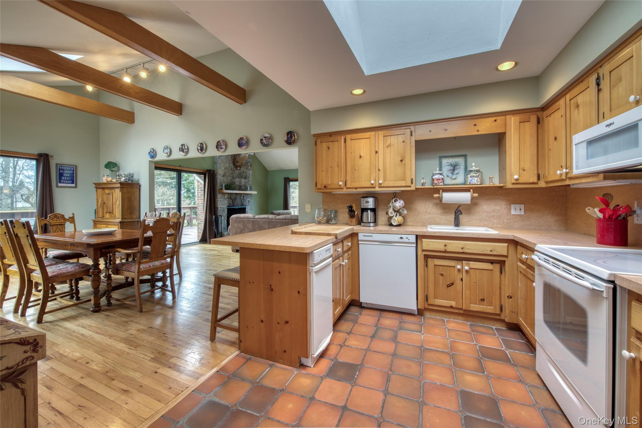 16 Shelterlands Path