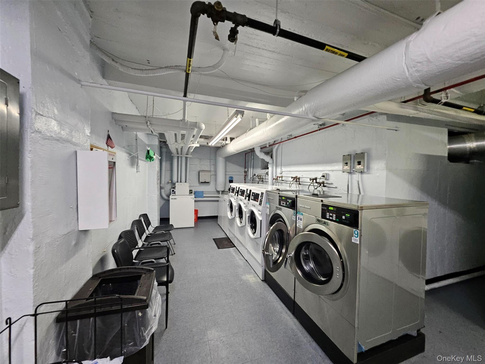 224-24 Union Turnpike 1R