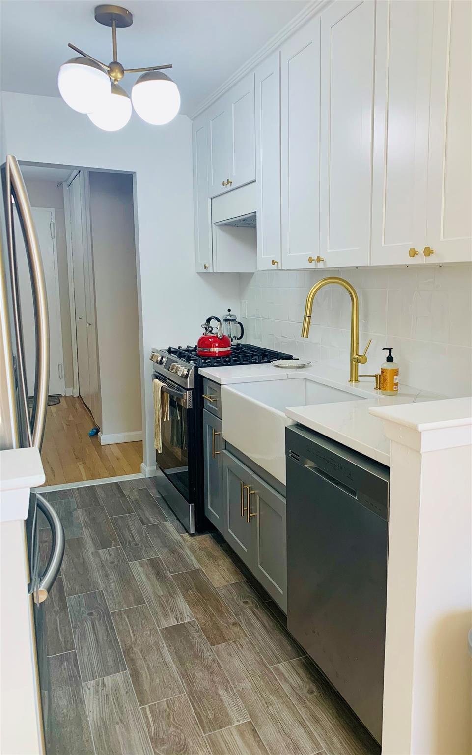 86-11 151 Avenue #2A, Howard Beach, New York image 3