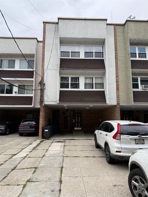 11949 6th Avenue College Point NY 11356