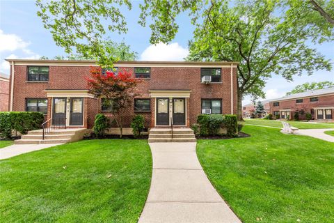 Photo of 218-02 73rd Avenue #Upper, Oakland Gardens, NY 11364 (MLS # 881717)