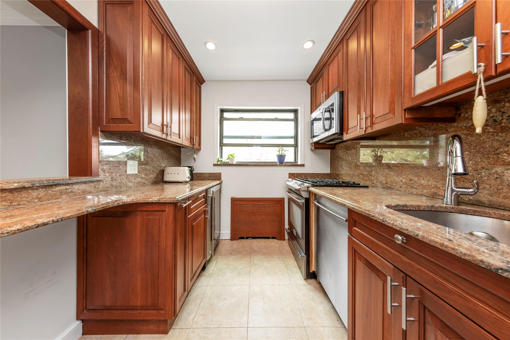 218-02 73rd Avenue Upper