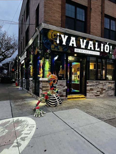 23-01 Steinway Street Astoria NY 11105