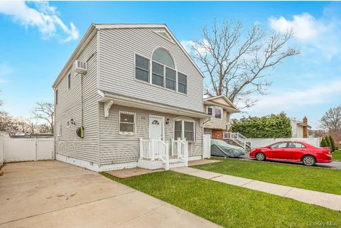 Photo of 54 5th Street, Ronkonkoma, NY 11779 (MLS # 944051)