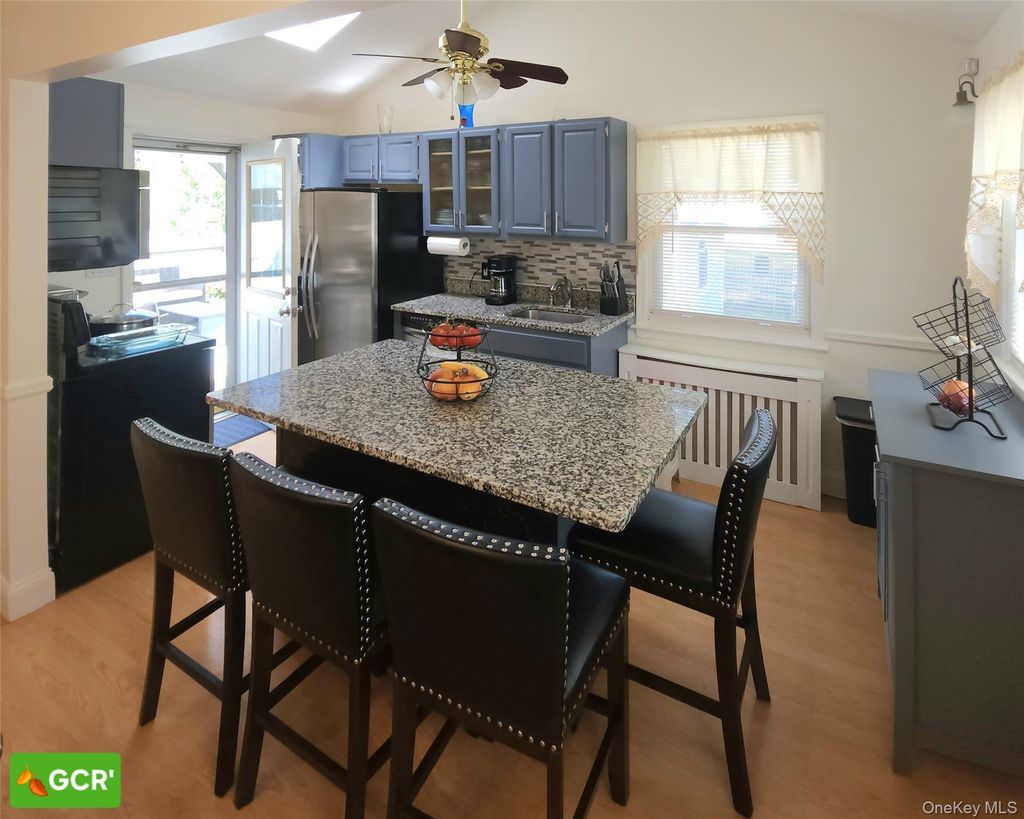 Photo of 3 Benjamin Avenue, Amityville, NY 11701 (MLS # 1005290)