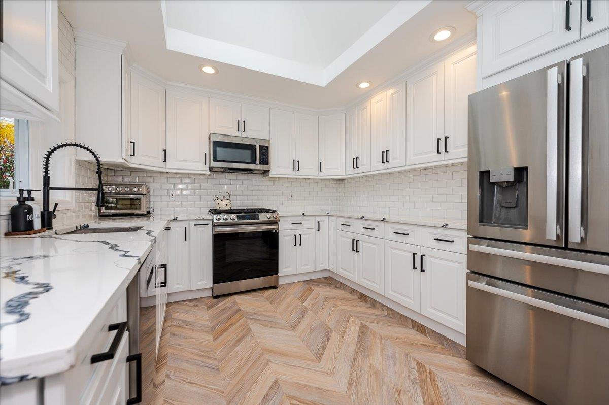 149 Hanson Lane, New Rochelle, New York image 7