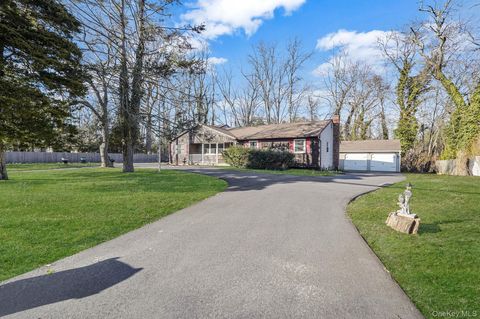 Homes For Sale - 125 Lower Sheep Pasture Road<br/> East Setauket, NY 11733