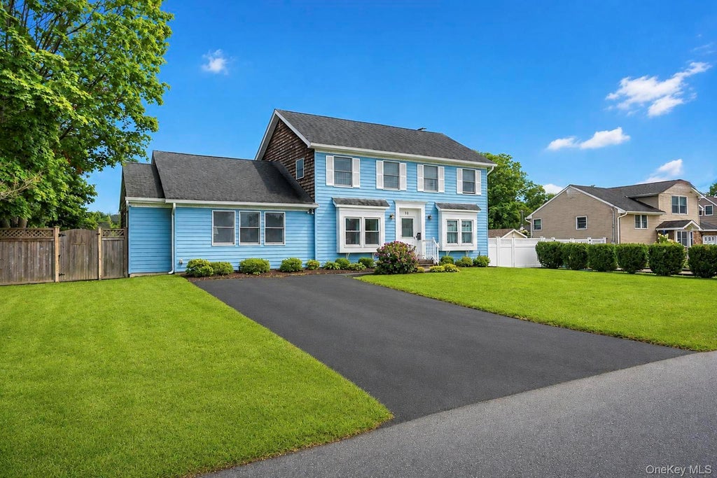 Photo of 36 George Street, Sayville, NY 11782 (MLS # 1040422)