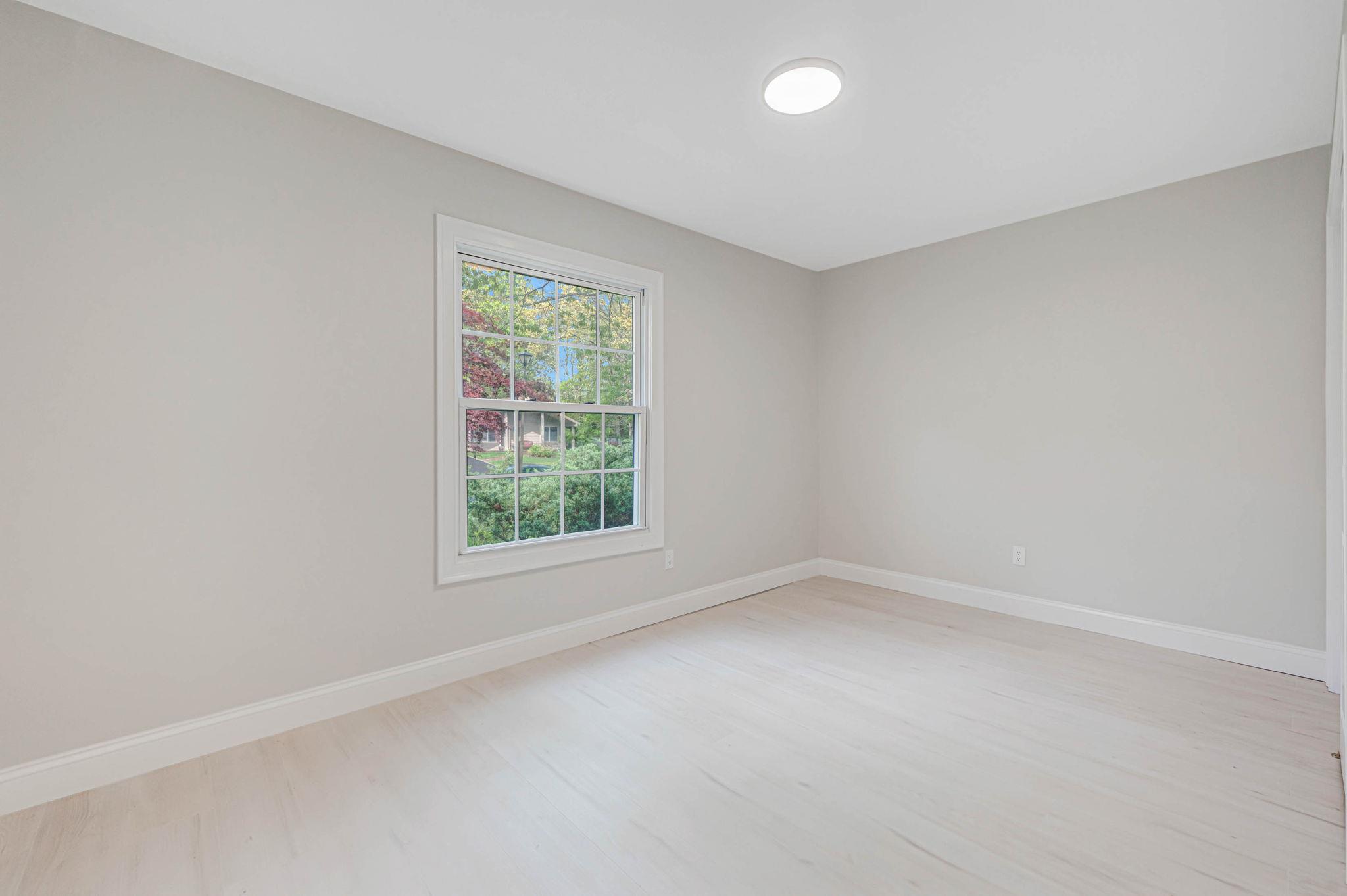 6 Tahoe Court, Coram, New York image 9