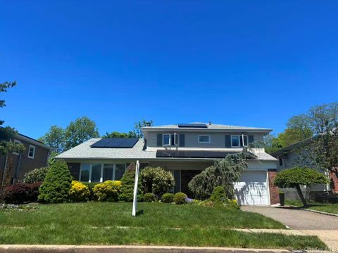Homes For Sale - 2187 Clover Court<br/> East Meadow, NY 11554