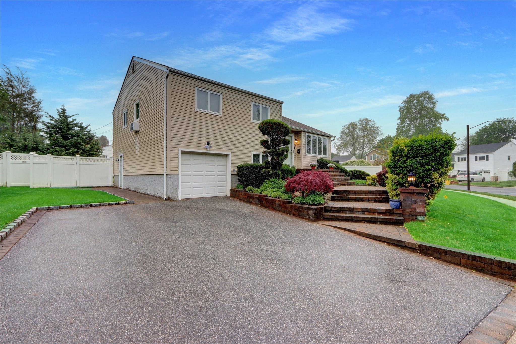 42 Briarwood Lane
