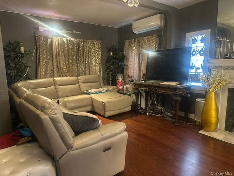 Photo of 13322 228th Street, Springfield Gardens, NY 11413 (MLS # 930977) Photo of 13322 228th Street, Springfield Gardens, NY 11413 (MLS # 930977)