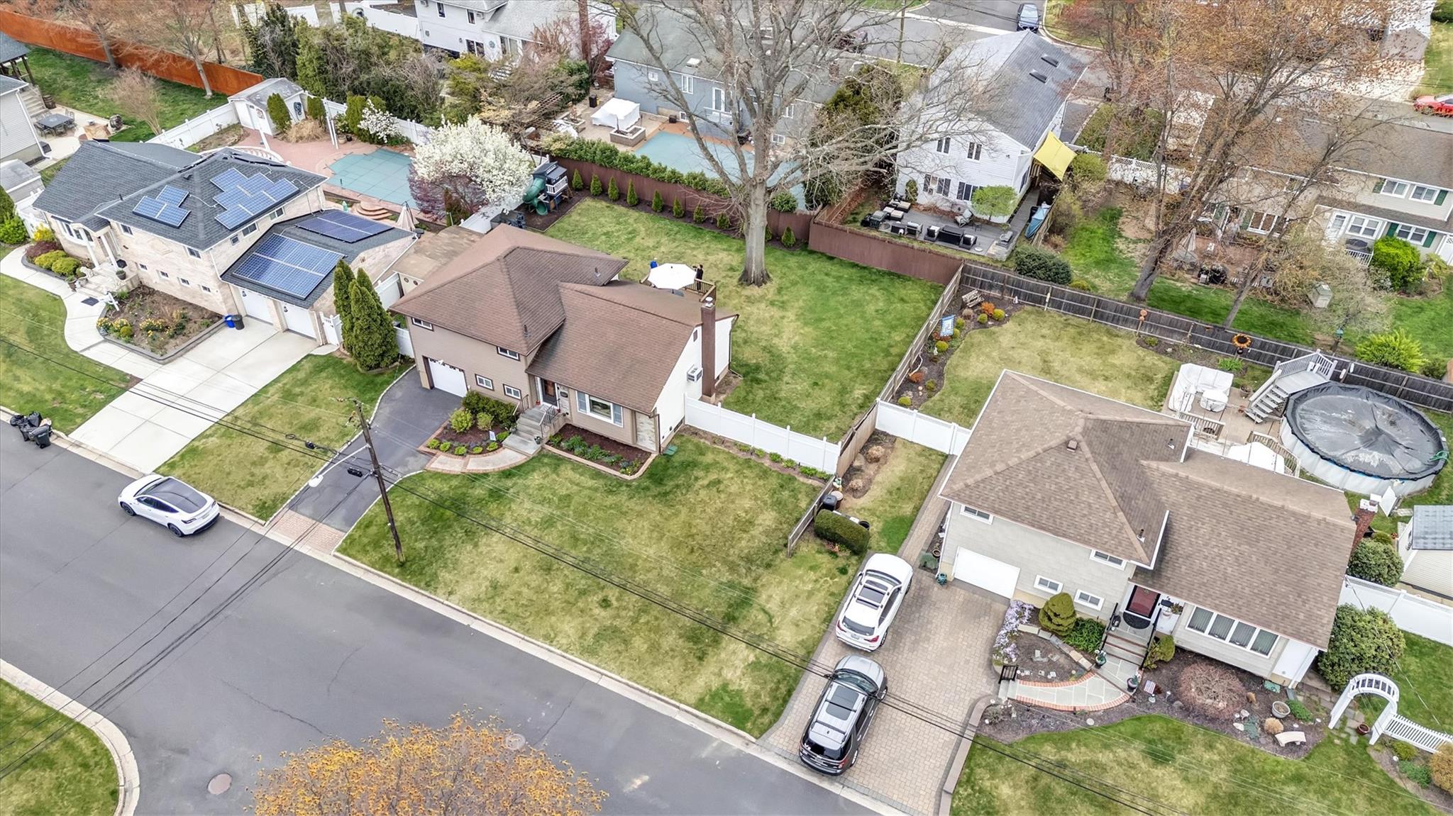 66 Poet Street, North Babylon, New York image 6