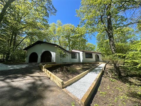 18 Hillside View Road Mahopac NY 10541