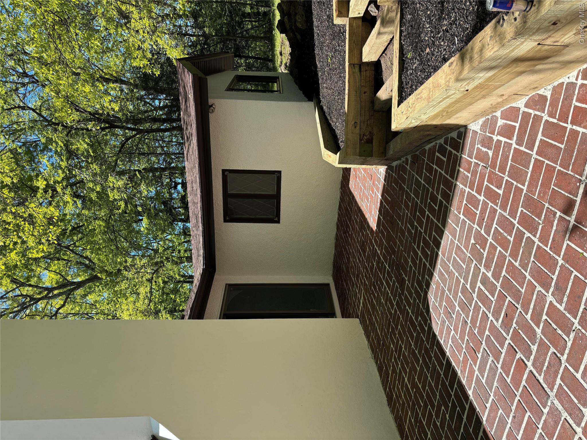 18 Hillside View Road