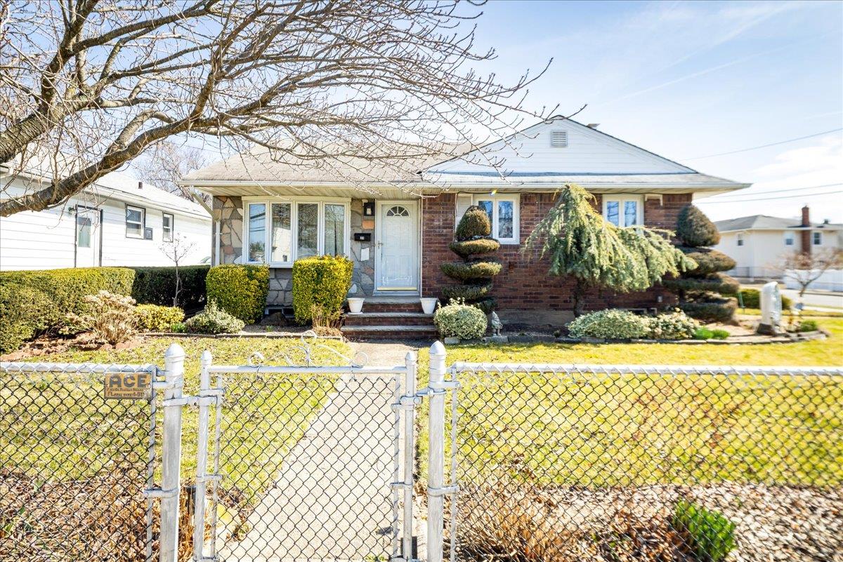 37 Miller Road, Hicksville, New York image 26