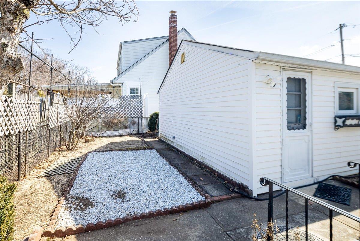 37 Miller Road, Hicksville, New York image 19