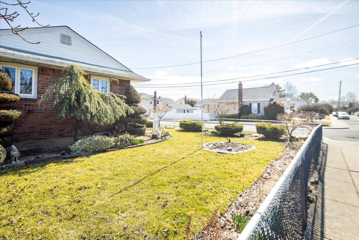 37 Miller Road, Hicksville, New York image 25