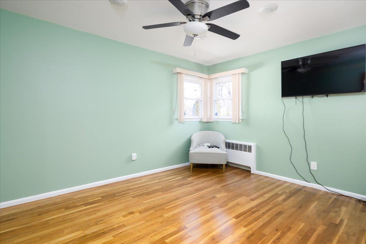37 Miller Road, Hicksville, New York image 7