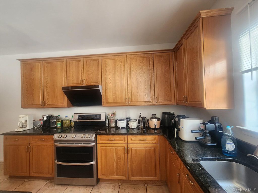 Photo of 3 Arbor Field Way, Lake Grove, NY 11755 (MLS # 965034)