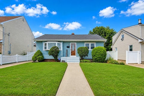 Homes For Sale - 292 Roosevelt Avenue<br/> Freeport, NY 11520