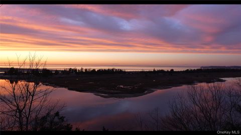 Photo of 14 W Meadow Lane Extension, Stony Brook, NY 11790 (MLS # 901803)