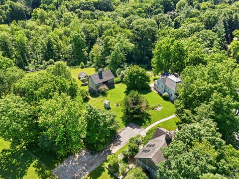 Homes For Sale - 121 Post Office Road<br/> South Salem, NY 10590