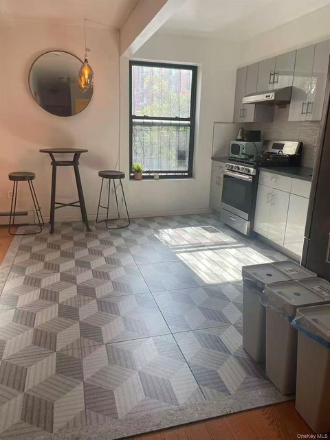 Photo of 66 Moore Street, Brooklyn, NY 11206 (MLS # 968494)