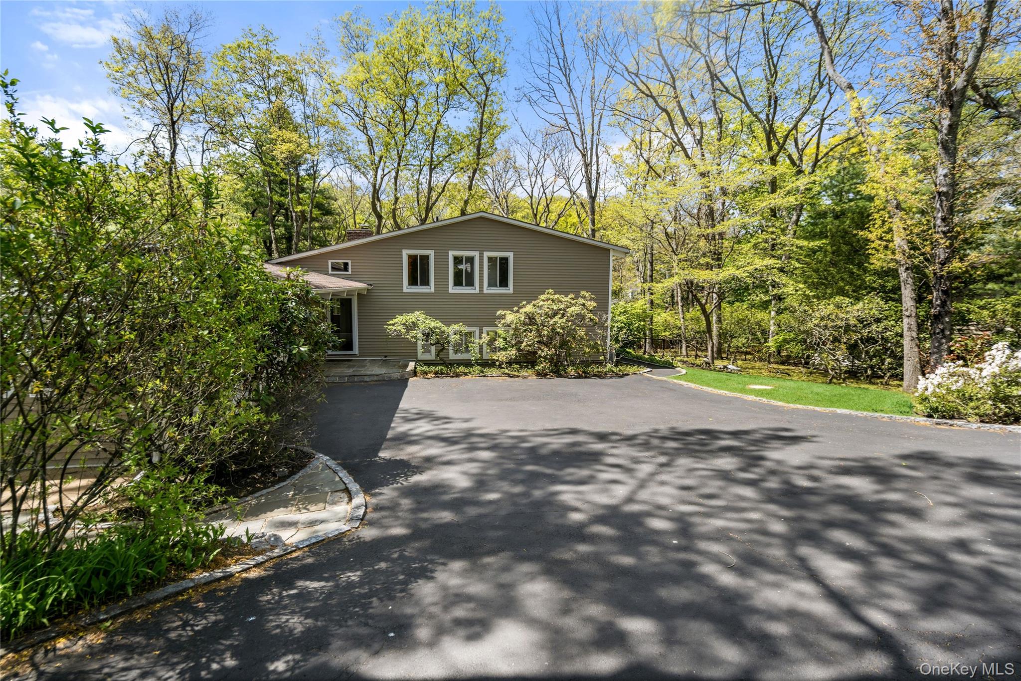 6 Split Oak Drive