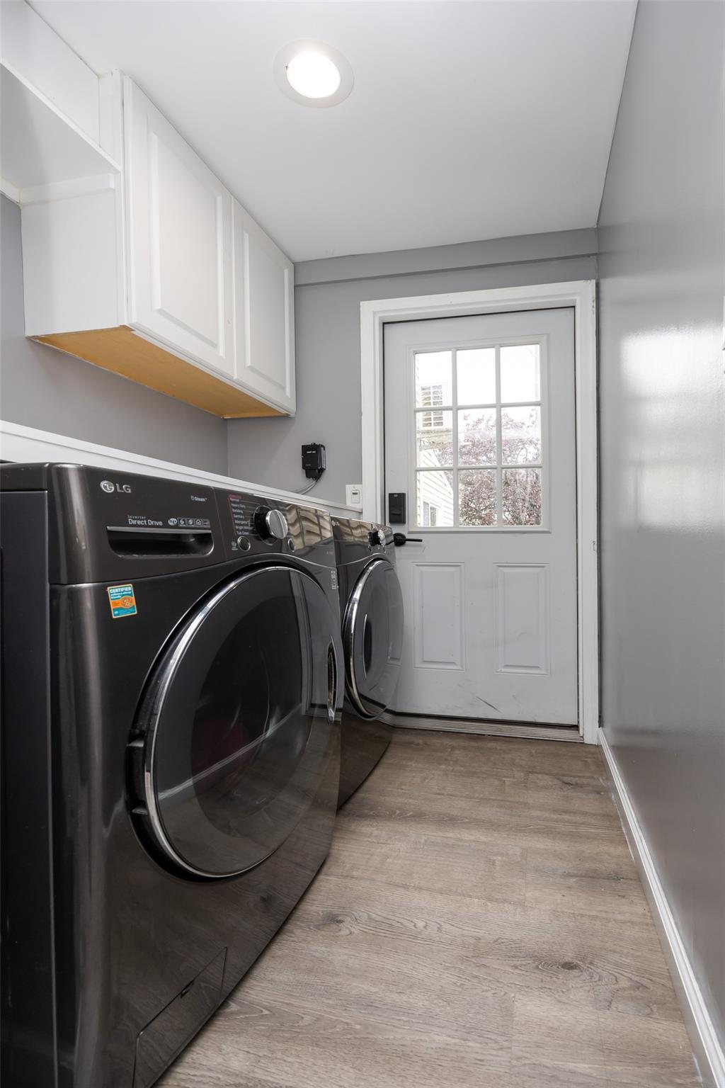 11 Myrtle Ln Ln, Levittown, New York image 29