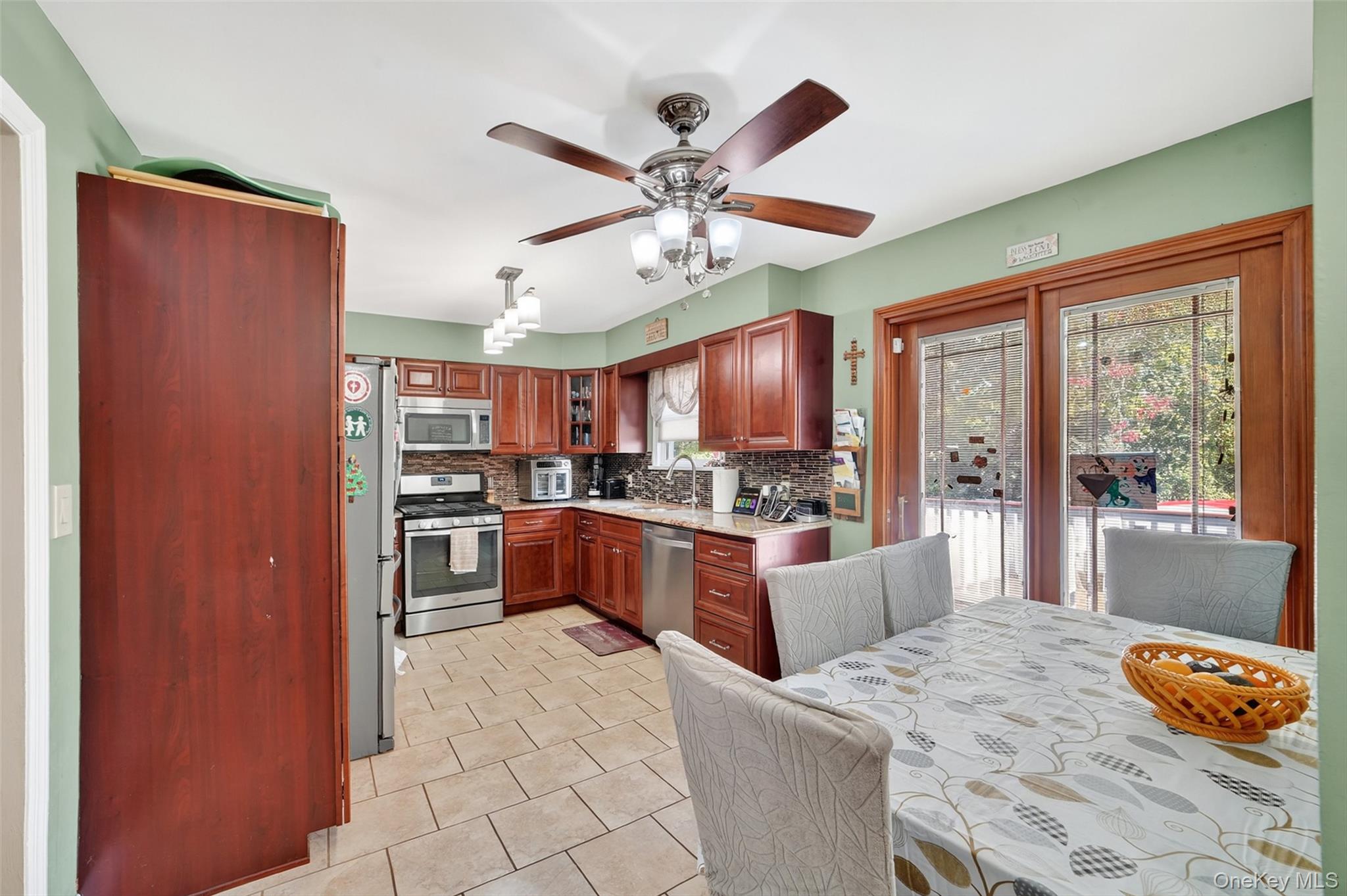 349 Hawthorne Terrace