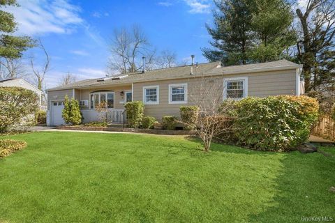 Homes For Sale - 34 Foxwood Drive<br/> Huntington Station, NY 11746