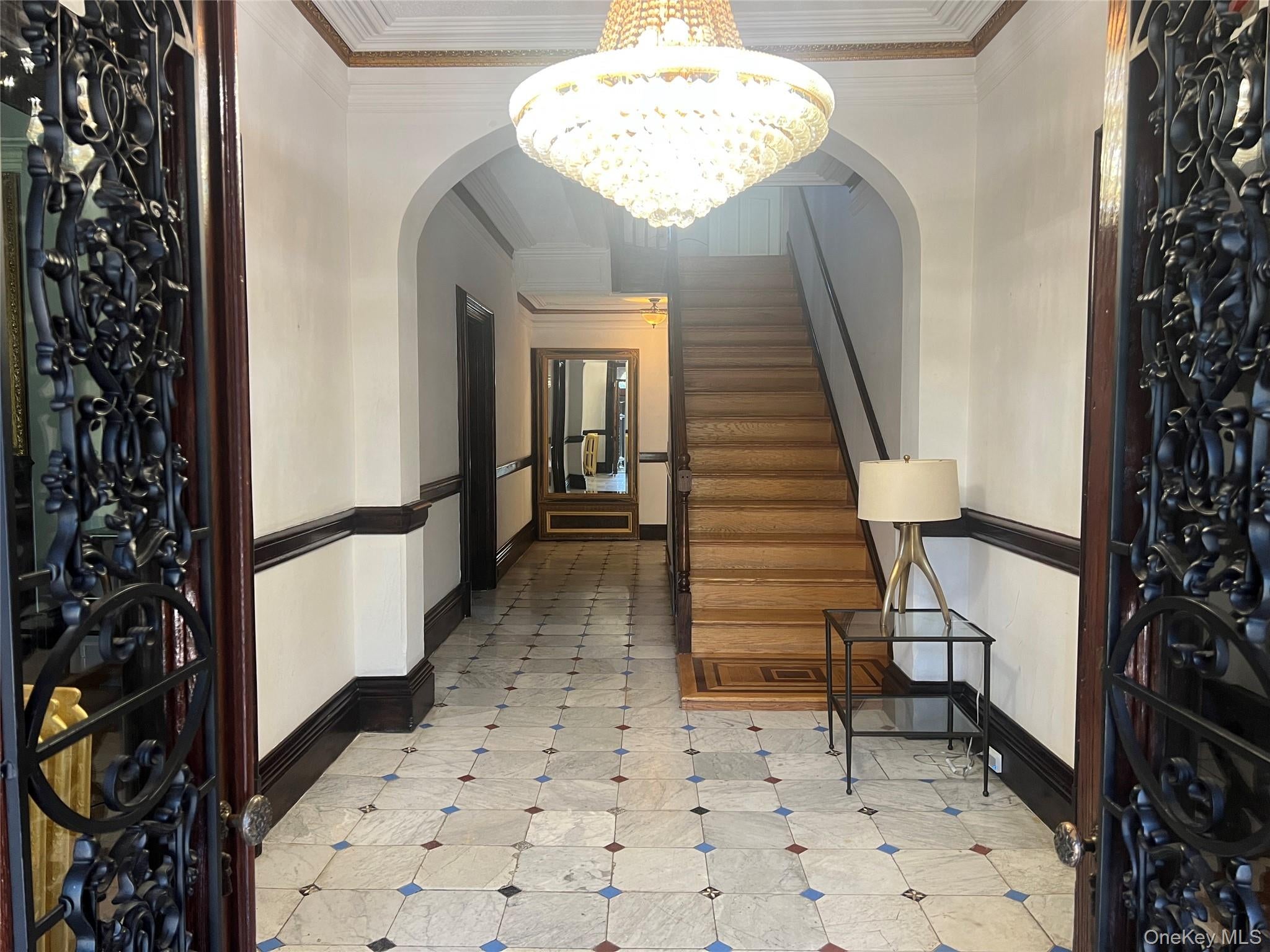 12 Monell Place