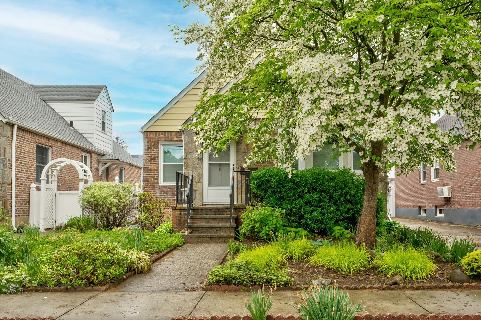 136 N 5th Street
